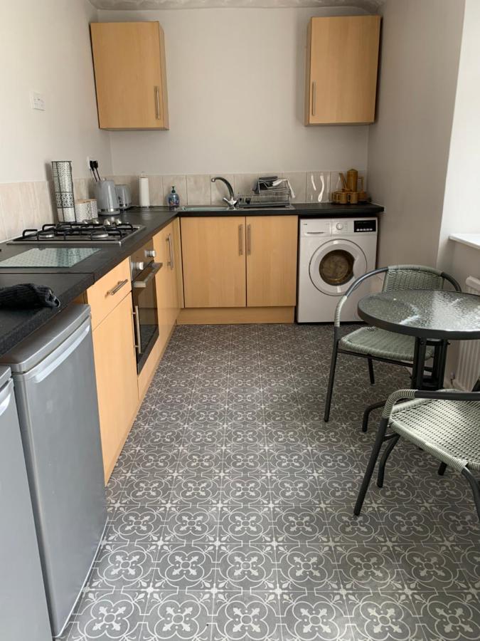 The Greens Apartment Farnworth Exterior photo
